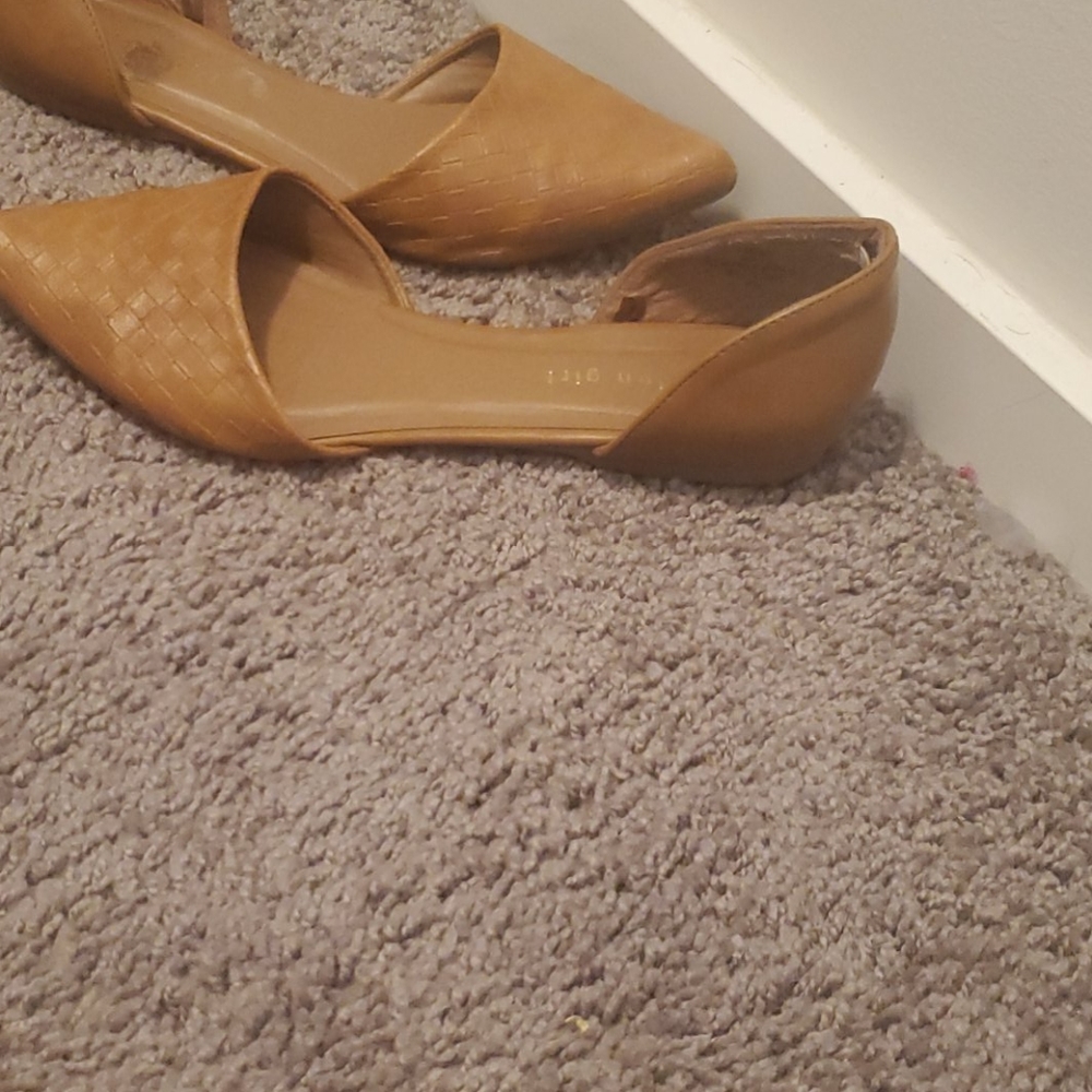 Flats - Picture 3 of 3